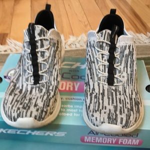 Sketchers Ultra Flex Bright Horizon sneaker